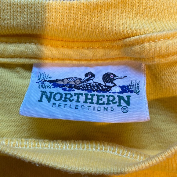 Vintage Northern Reflection Garden Scene T-Shirt: Size Medium - Picture 7 of 7